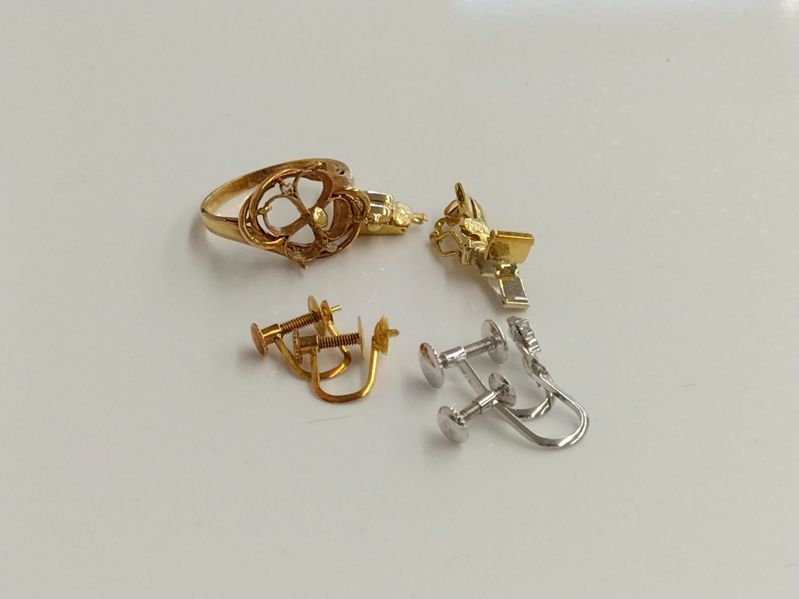 金・プラチナ・銀製品の相場は日々変動 まずはリアルタイム相場をチェック！ 【買取専門店ブランドプラス宇多津店】へ高価買取安心の買取専門店【公式】