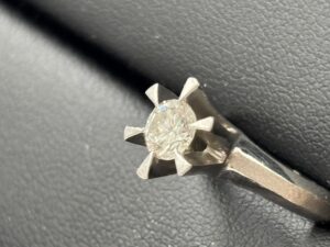 金・プラチナ・銀製品の相場は日々変動 まずはリアルタイム相場をチェック！ 【買取専門店ブランドプラス宇多津店】へ高価買取安心の買取専門店【公式】